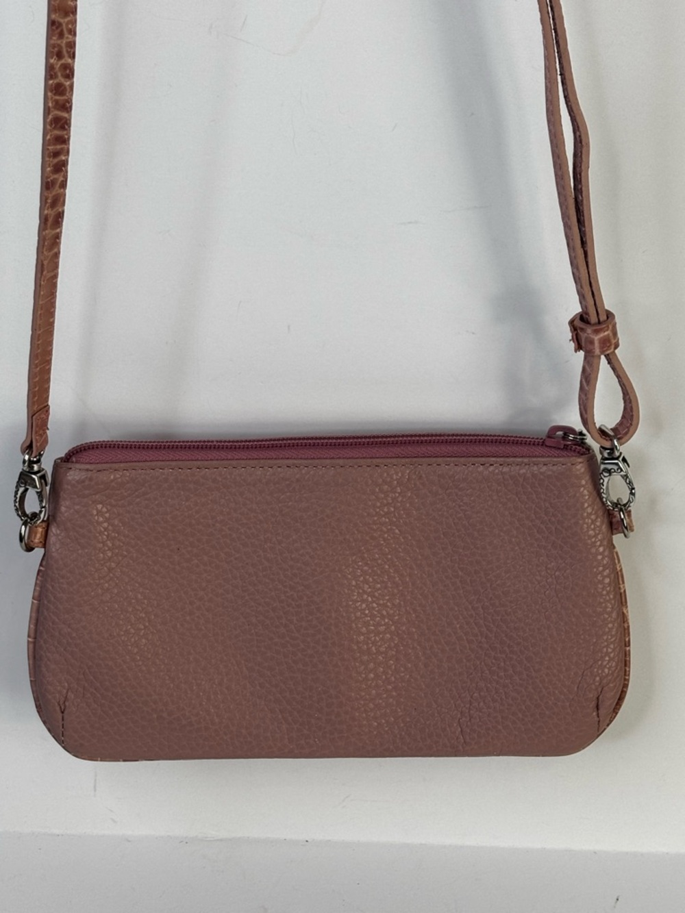 Brighton Croc-Embossed Leather Crossbody Wallet Organizer Dusty Rose Pink - Picture 3 of 10